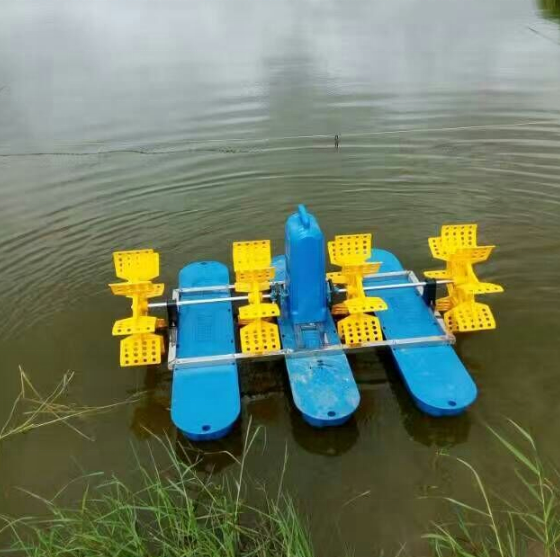 Beluchterpomp voor visteelt en - Fish Pond Aerator recensie en prijs